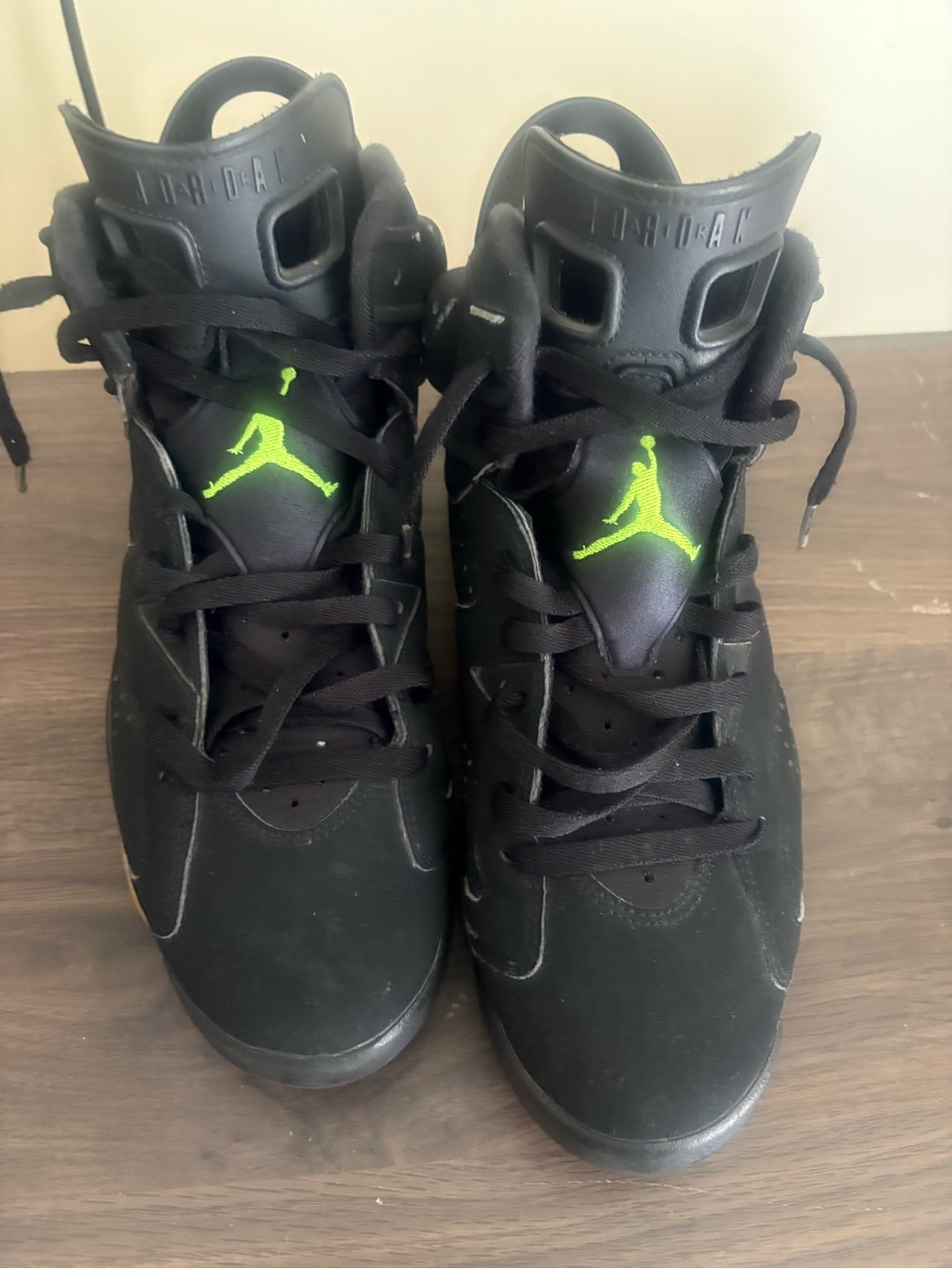 Nike Black Sneakers with Neon Green Jumpman